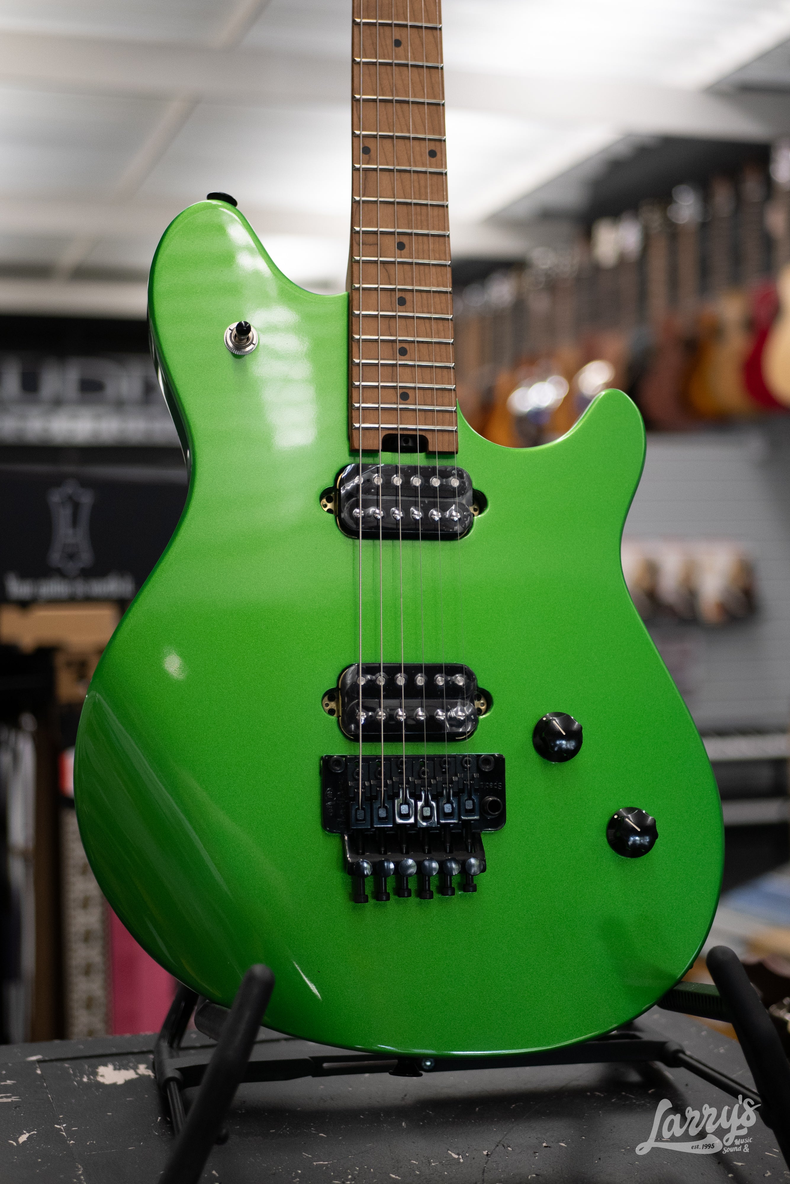 EVH Wolfgang WG Standard, Baked Maple Fingerboard - Absinthe Frost