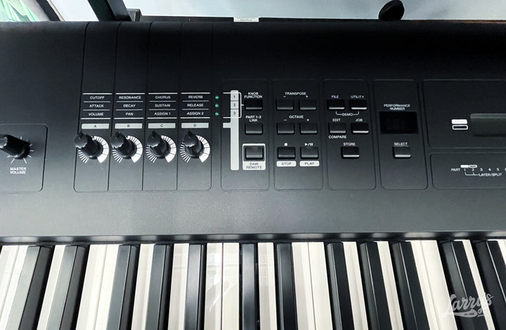 Yamaha MX88 Music Synthesizer