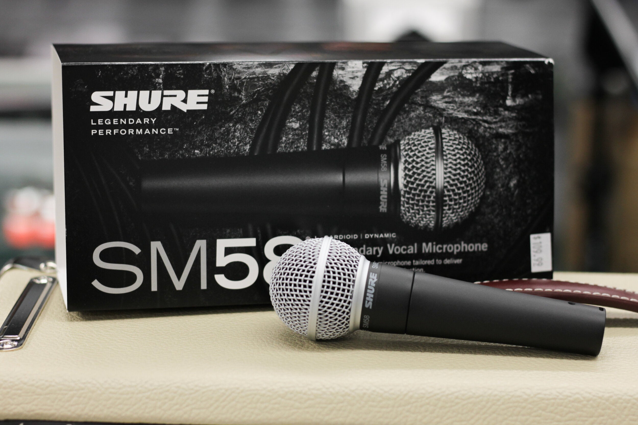 SHURE SM58 DYNAMIC VOCAL MICROPHONE