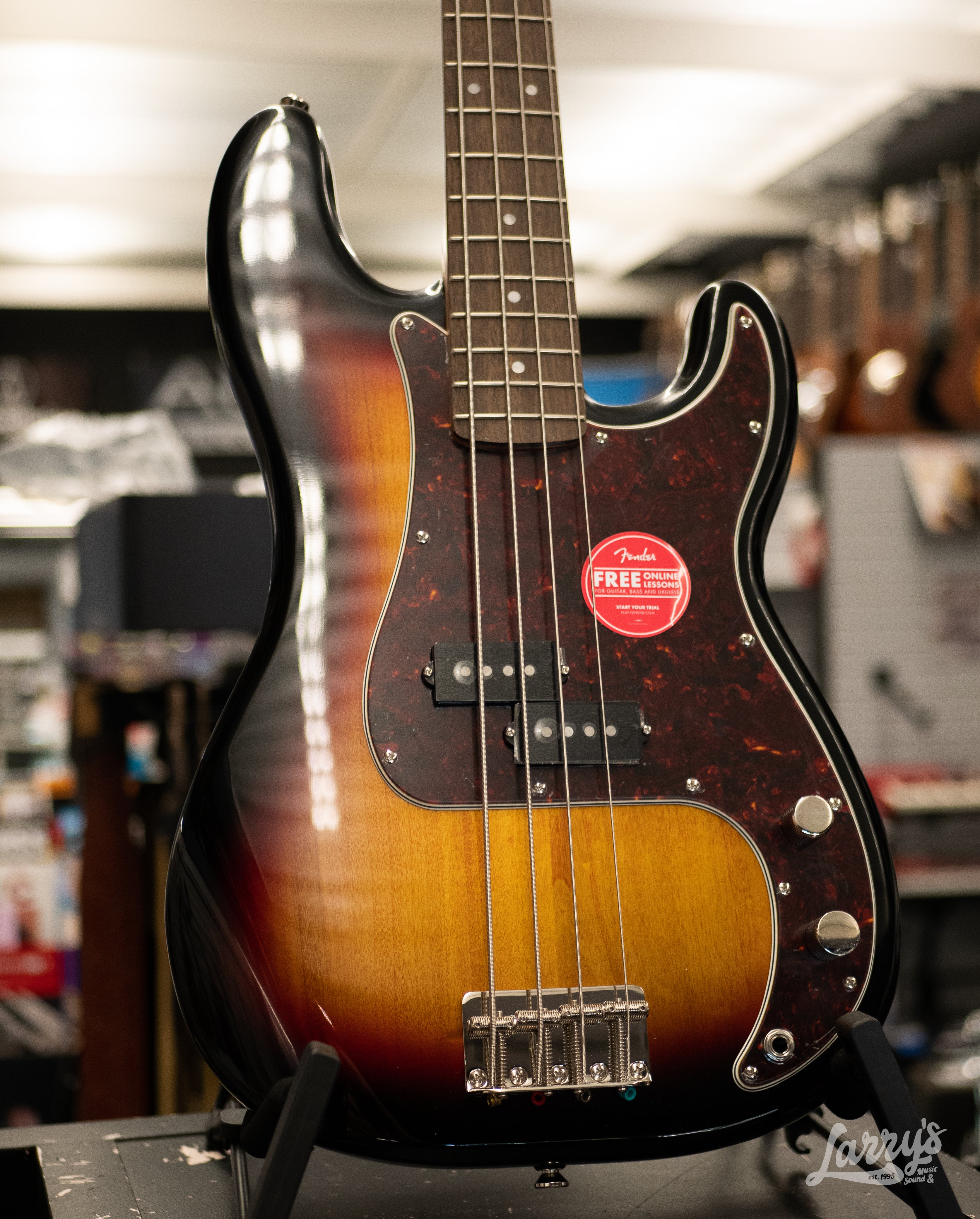 Squier Classic Vibe 's Precision Bass   3 Color Sunburst