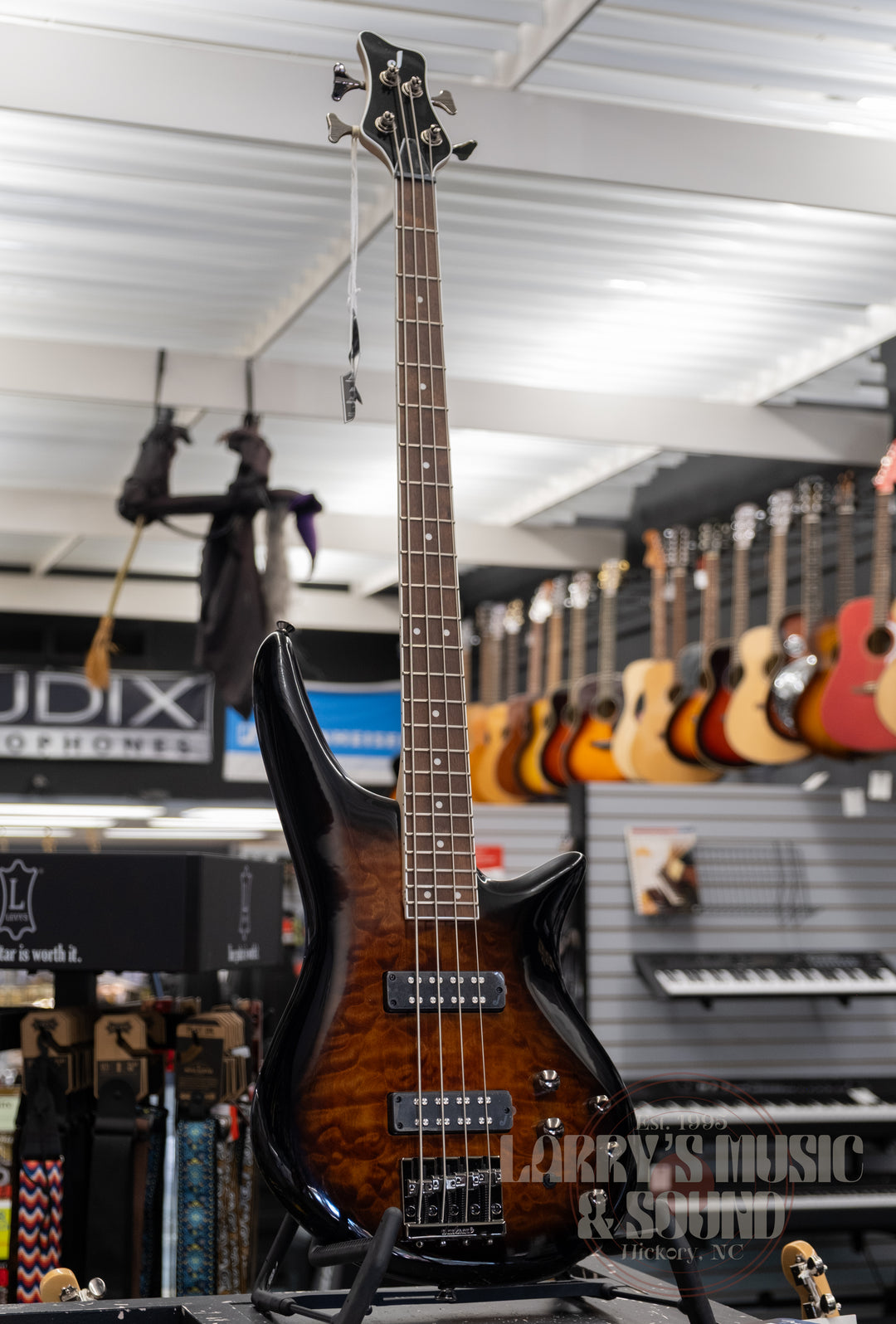 Jackson JS Series Bass JS3Q - Dark Sunburst