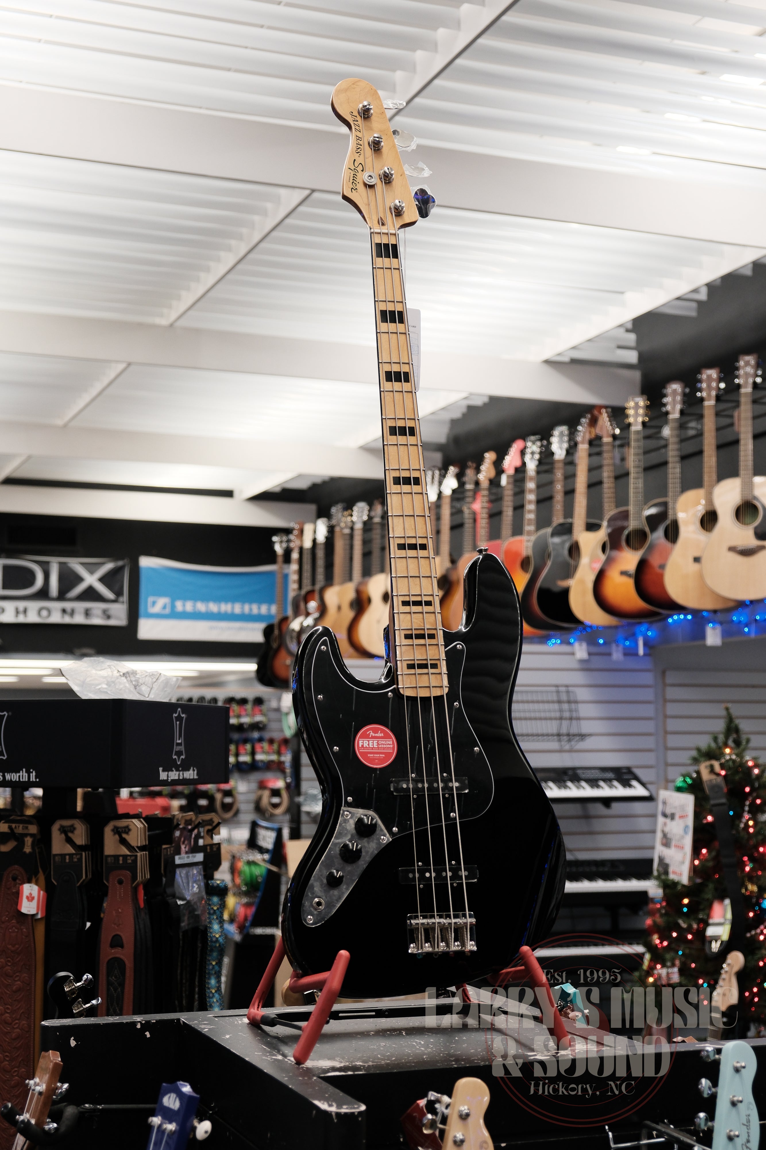 Squier Classic Vibe Jazz Bass Left-Handed - Black – Larry's Music