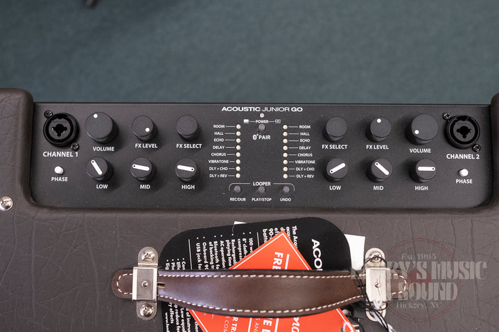 Fender Acoustic Jr. GO Battery Powered Acoustic Guitar Amp