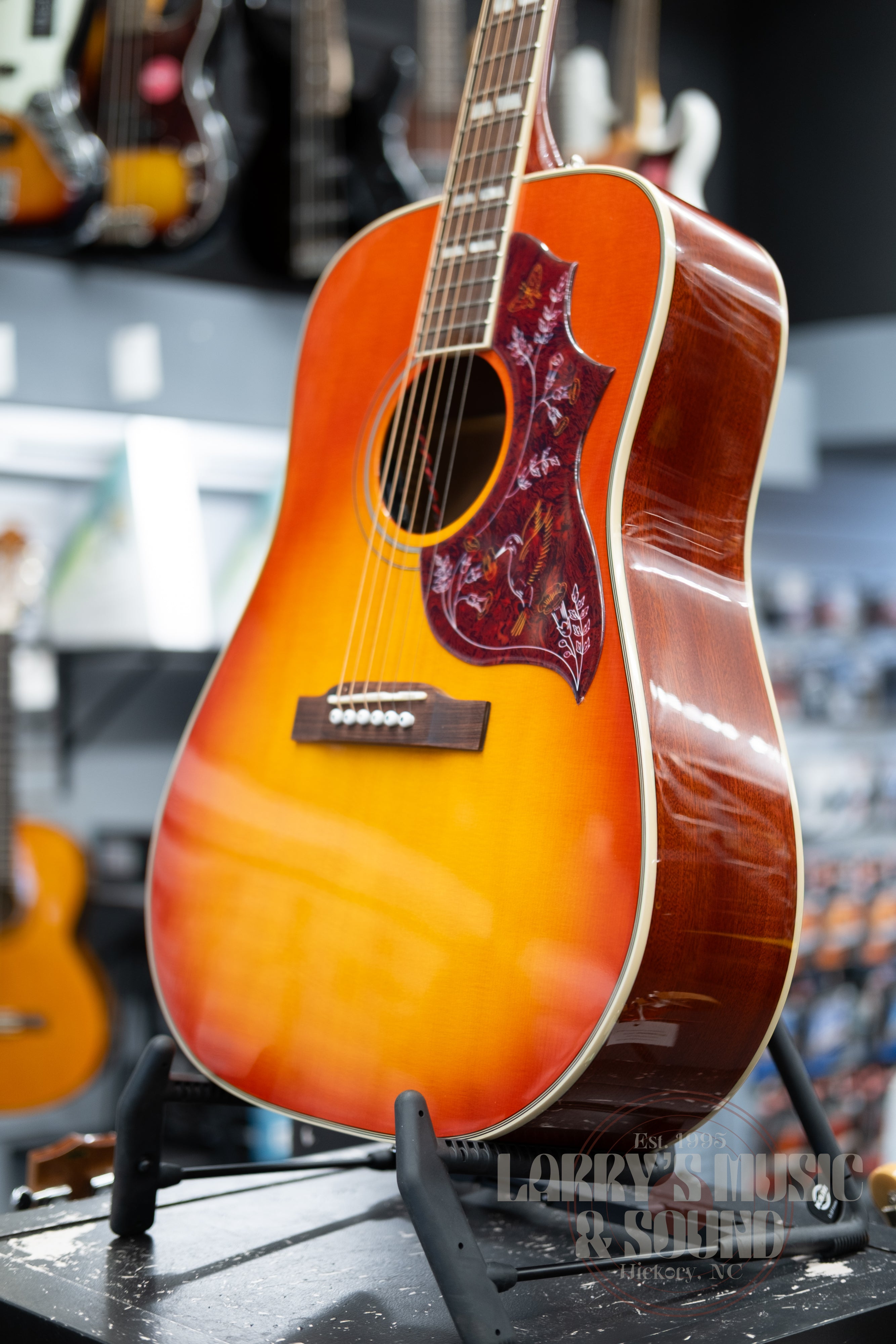 ギター Epiphone / Hummingbird Studio Epiphone Hummingbird Studio - Antique Natural – Grayson's Tune Town