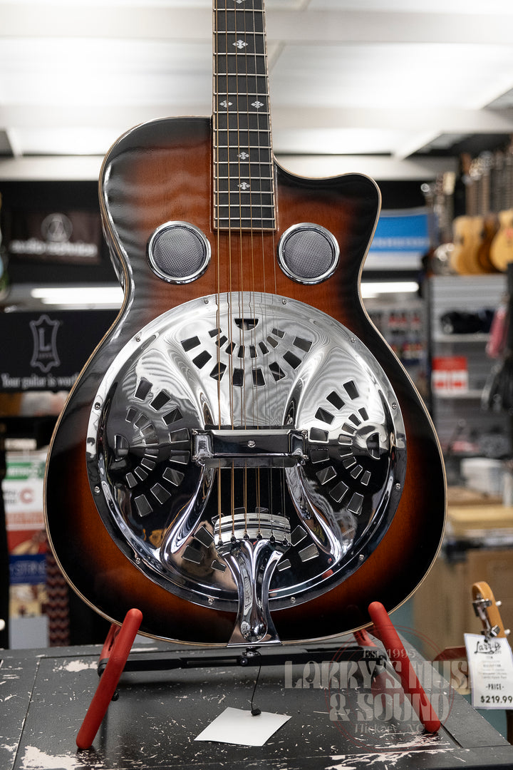 Gold Tone Paul Beard Signature with Cutaway