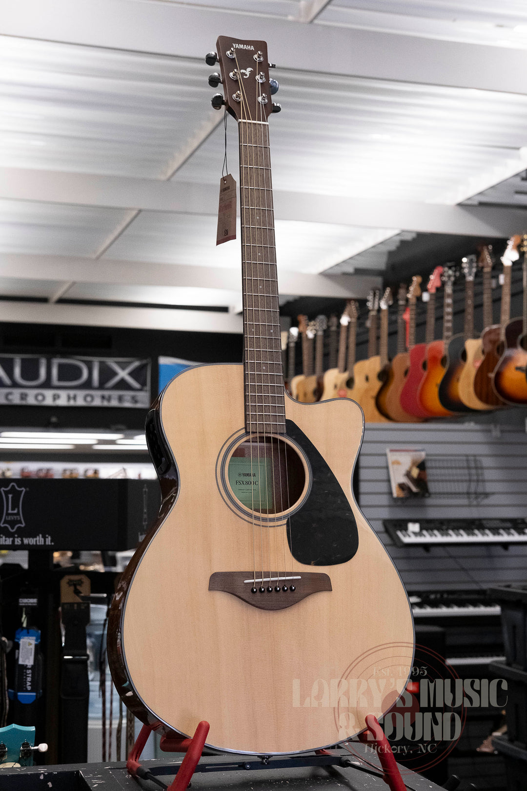 Yamaha FSX800C Acoustic-Electric Cutaway