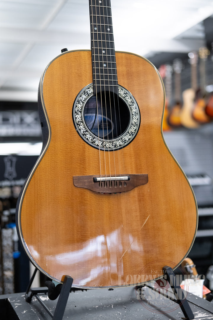 Ovation 1611 Balladeer - USED