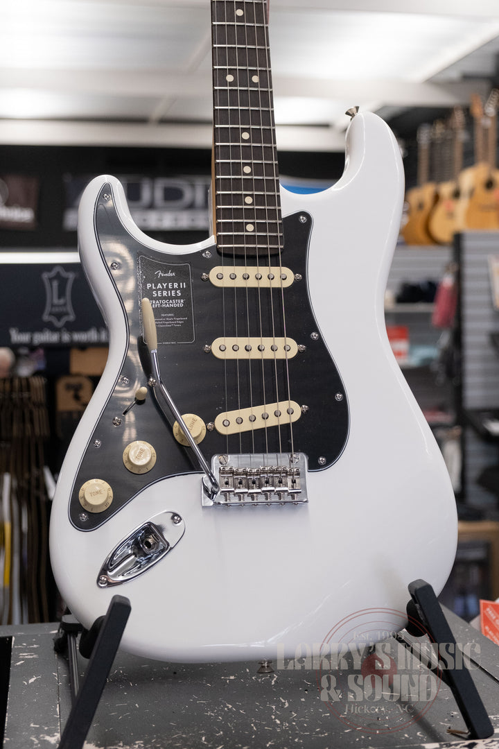 Fender Player II Stratocaster - Left Handed - Polar White