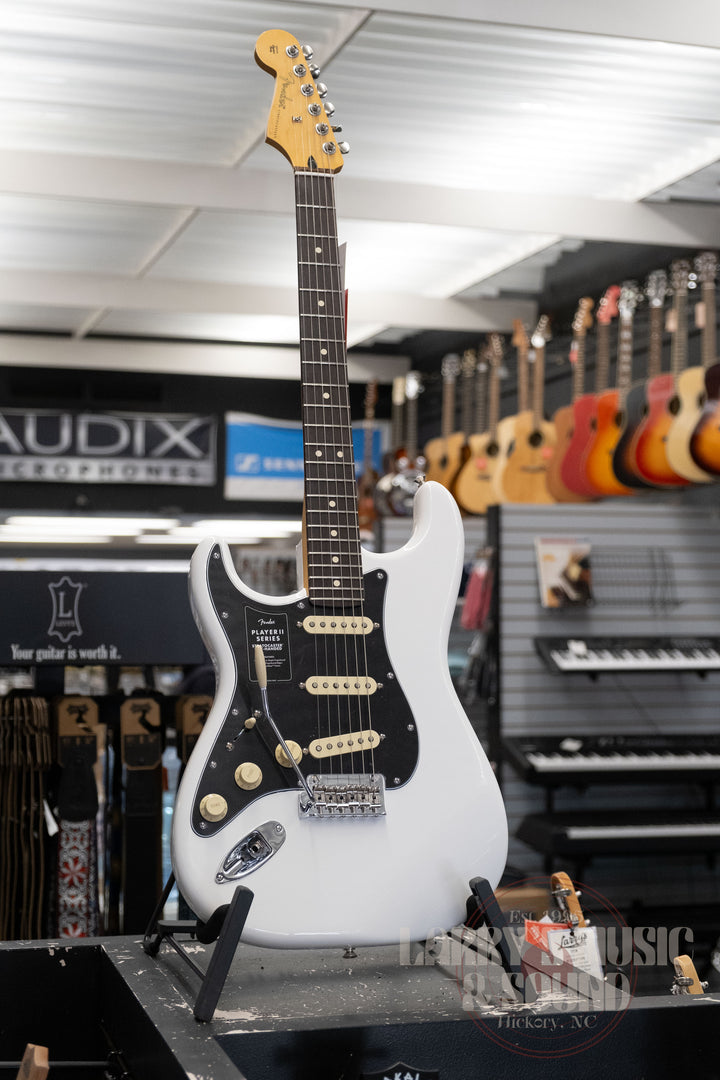 Fender Player II Stratocaster - Left Handed - Polar White