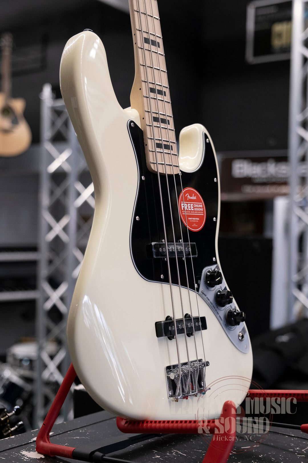 Squier Affinity Series Active Jazz Bass - Olympic White