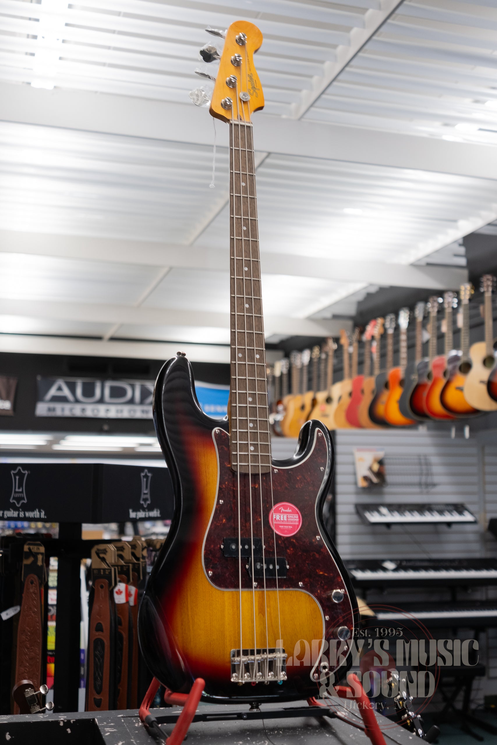 Squier Classic Vibe '60s Precision Bass - 3-Color Sunburst