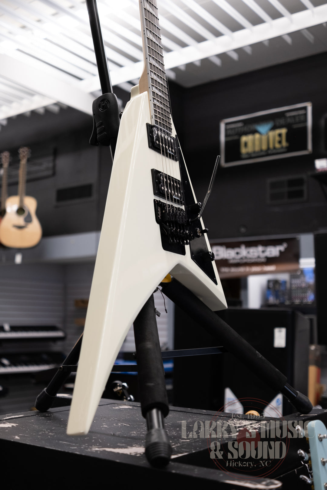 Jackson JS32 Rhoads - Ivory