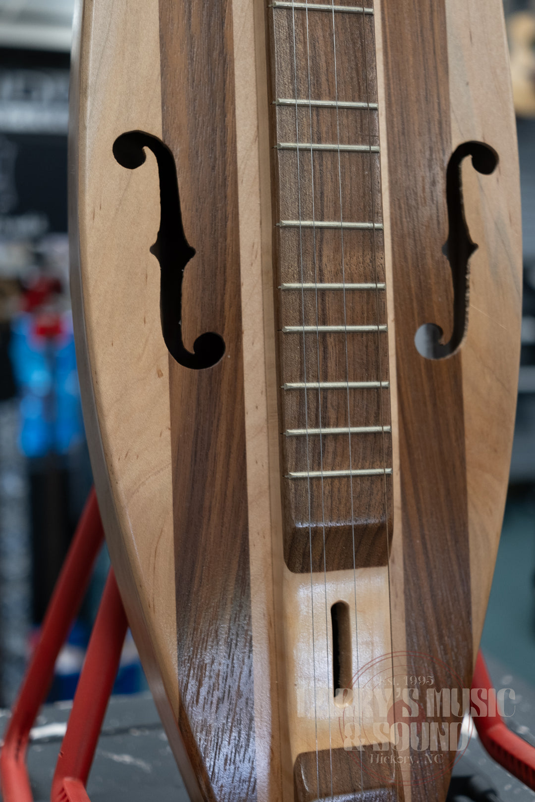 Thomas Dulcimer - Walnut/Maple - Made in Hickory, NC