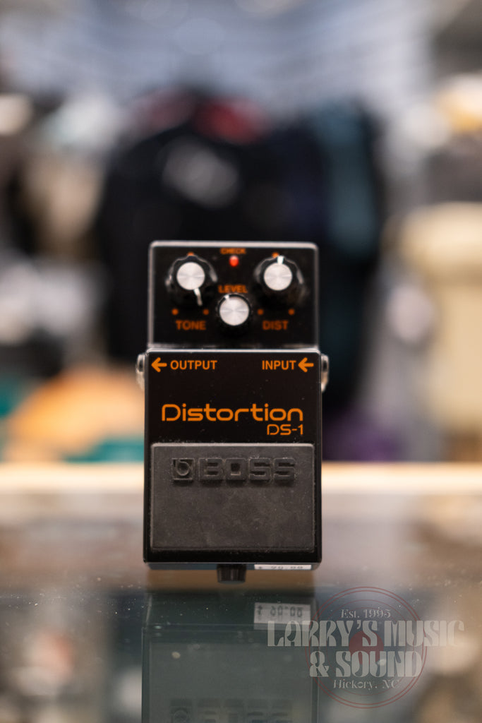 BOSS DS-1 Distortion, Special Edition Black - USED – Larry's Music