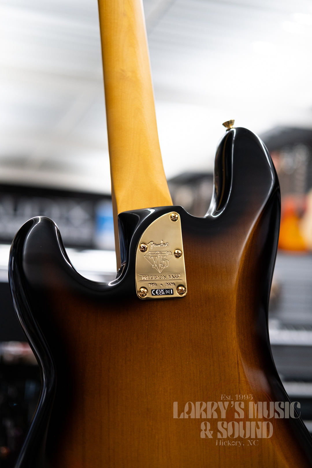 Fender 75th Anniversary American Professional PJ Bass - 2-Color Sunburst