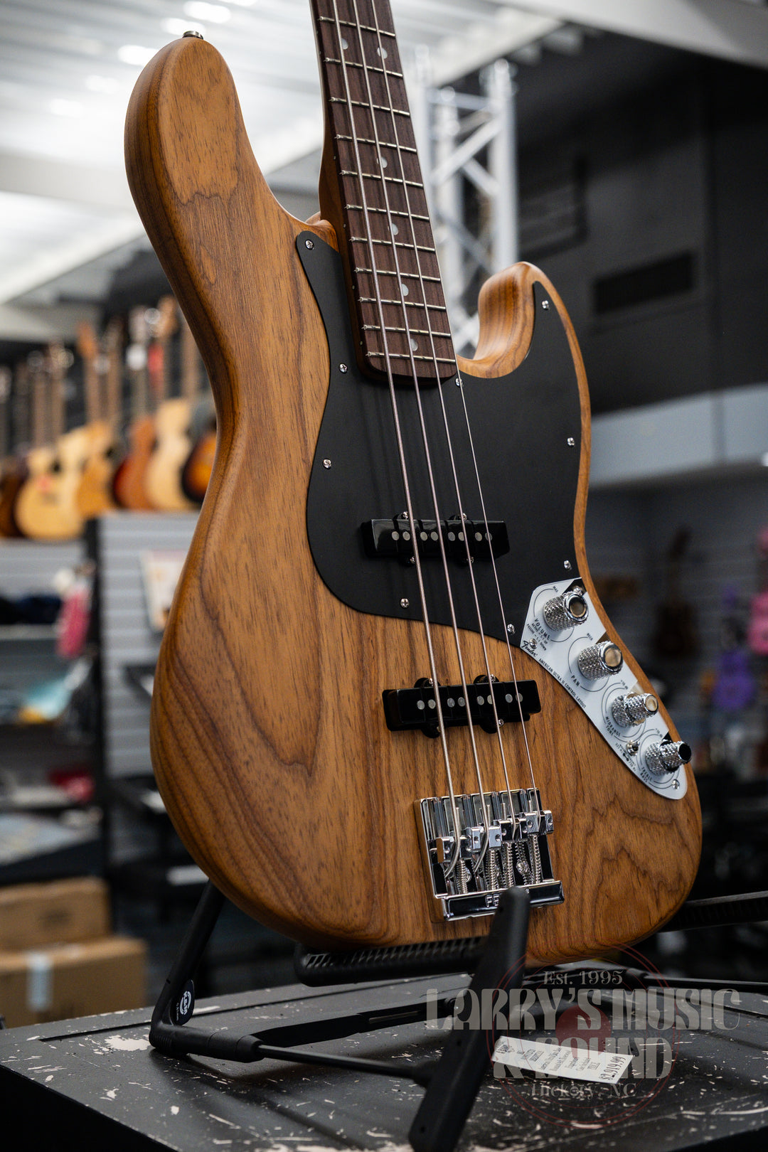 Fender Limited Edition American Ultra II Jazz Bass - Natural