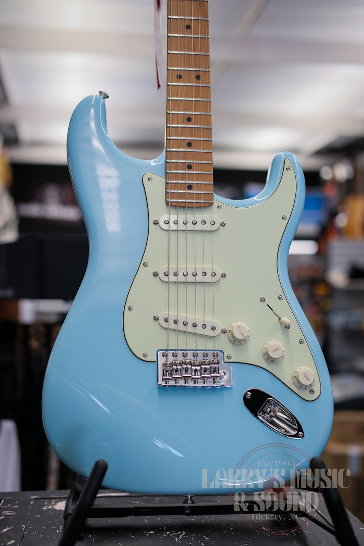 Fender Dealer Exclusive American Professional Classic Strat - Daphne Blue