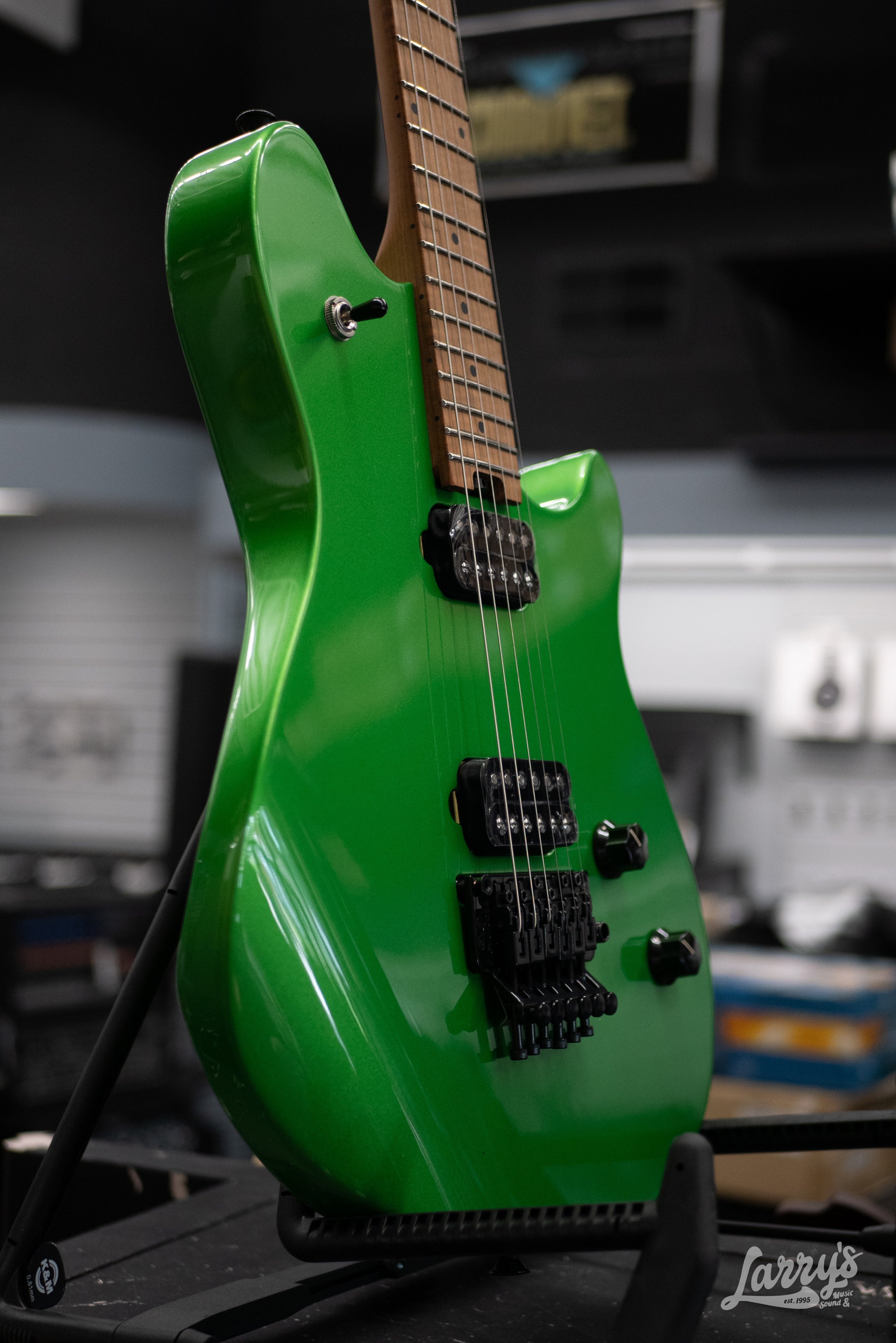 EVH Wolfgang WG Standard, Baked Maple Fingerboard - Absinthe Frost