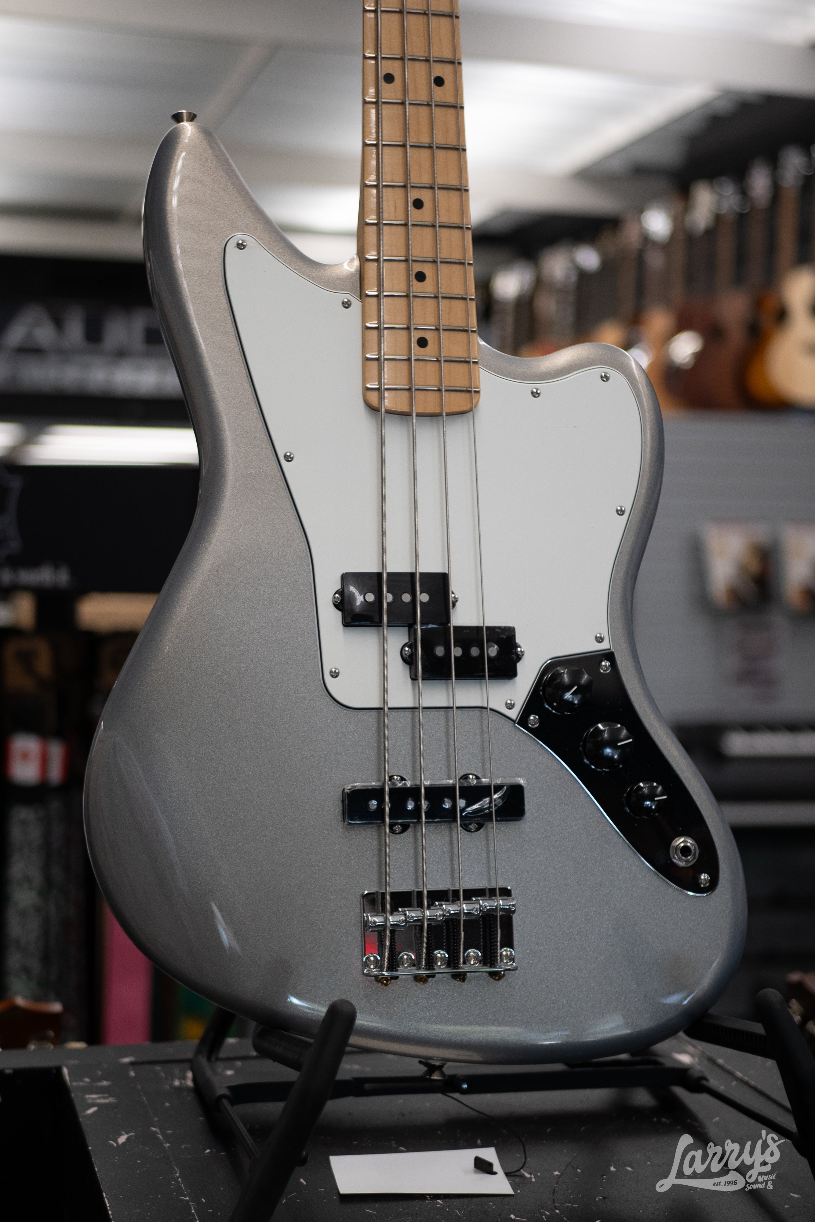 Fender Player Jaguar Bass - Silver – Larry's Music & Sound
