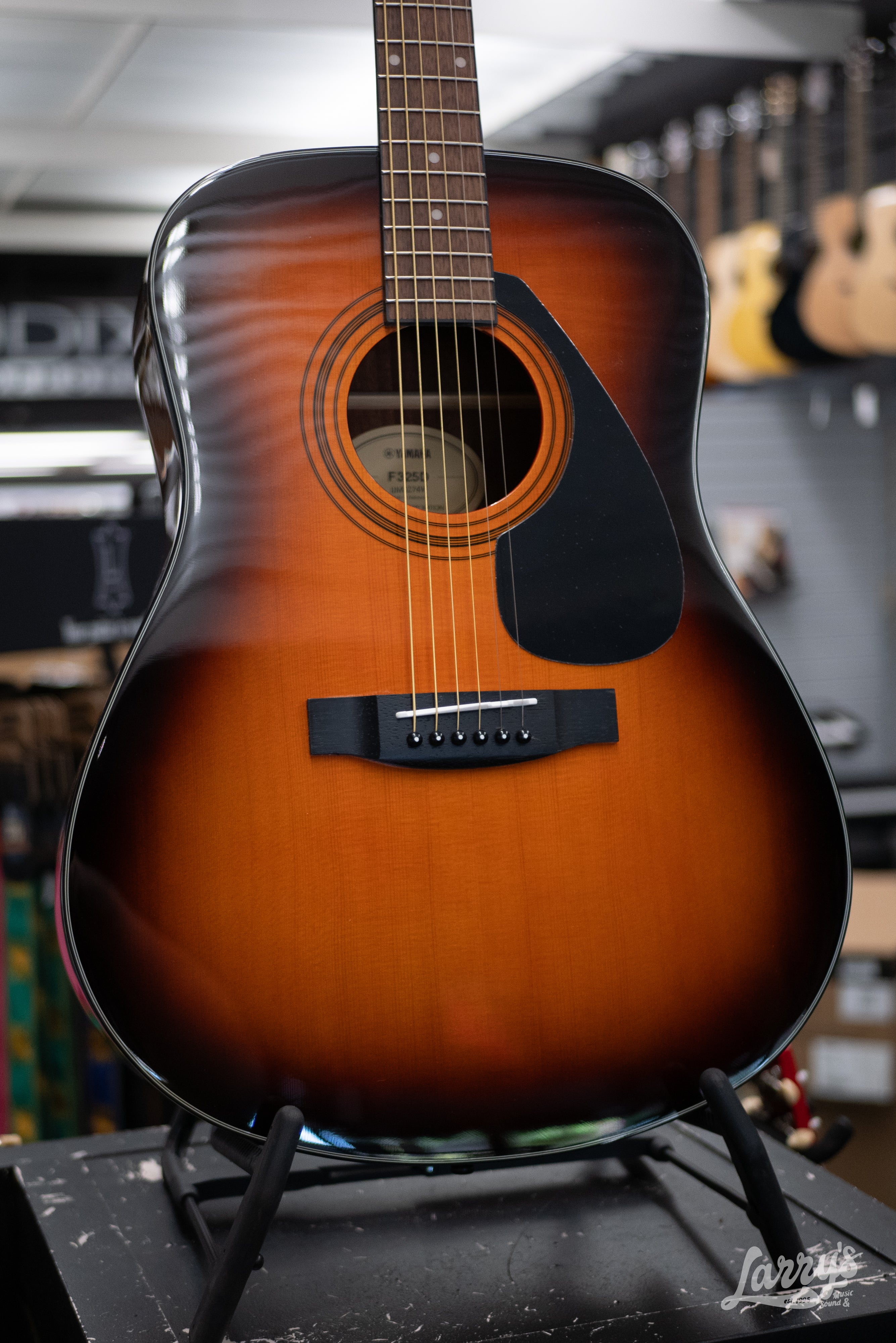 Yamaha f325 store guitar price