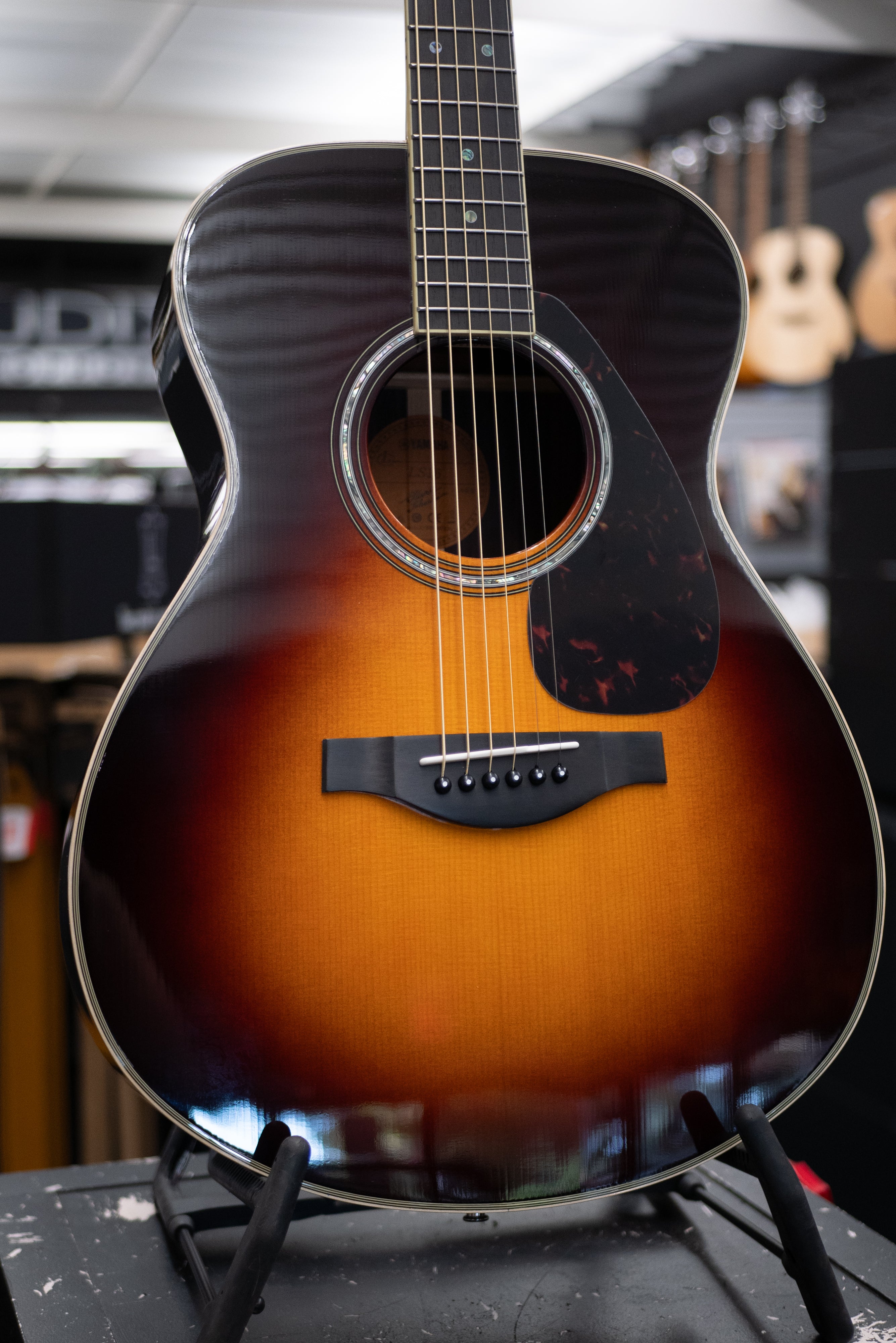 Yamaha LS16 ARE - Brown Sunburst