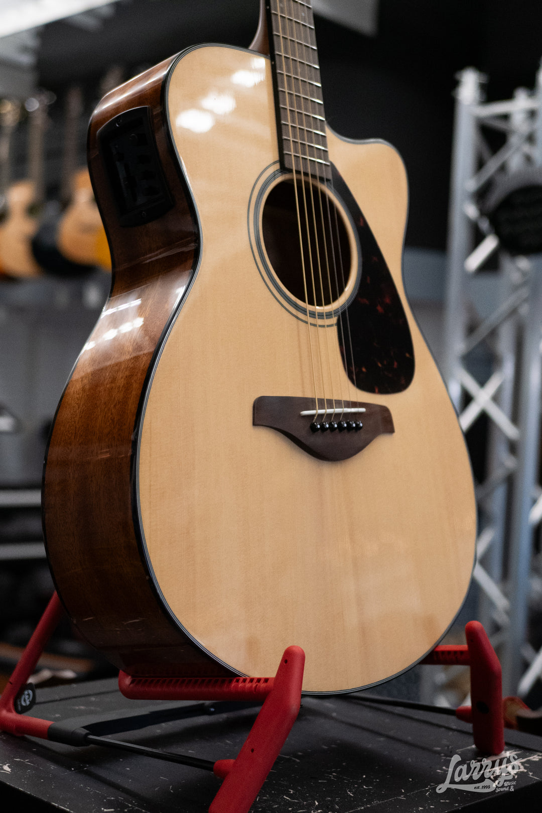 Yamaha FSX800C Acoustic-Electric Guitar