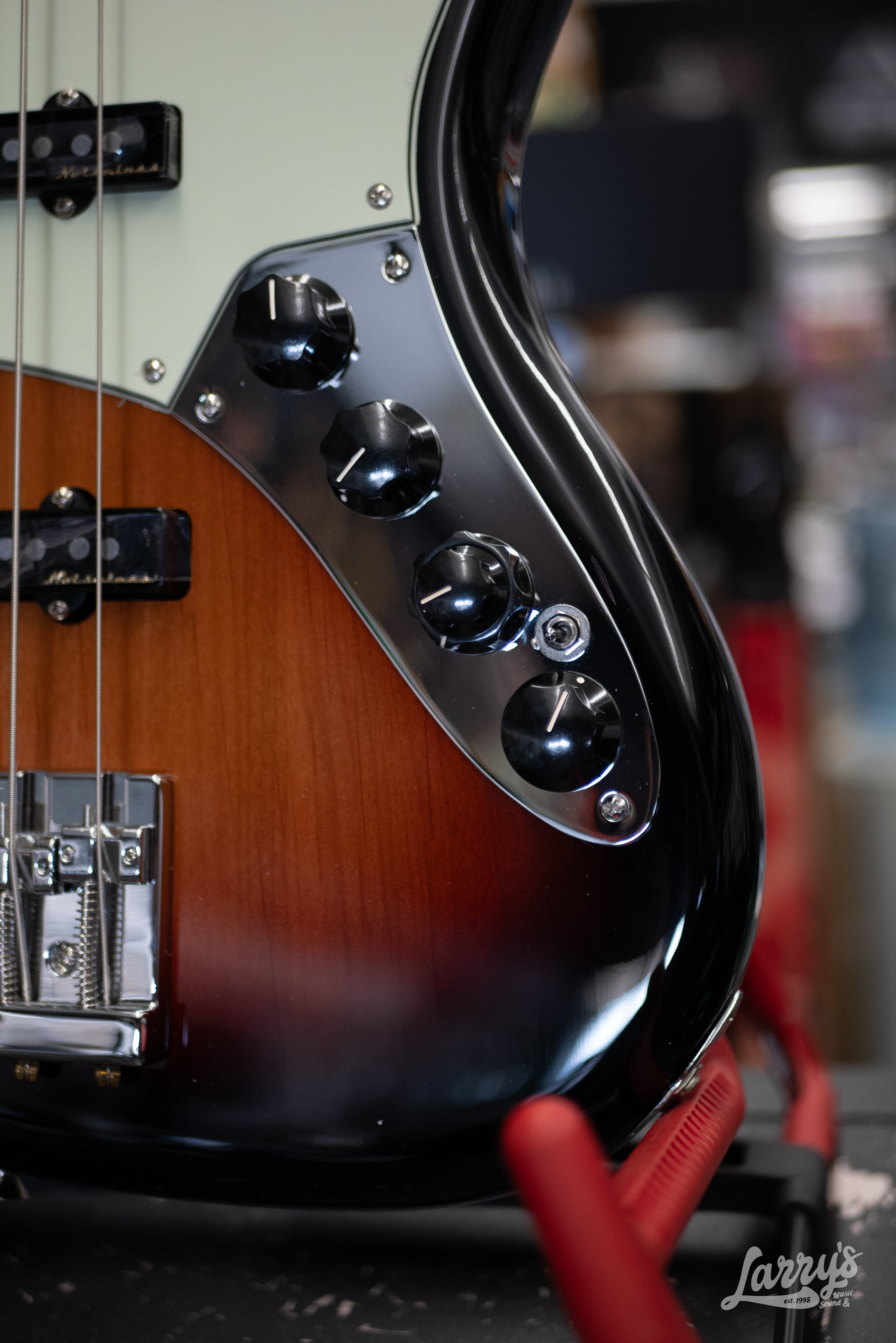 Fender Player Plus Active Jazz Bass V - 3-Color Sunburst – Larry's