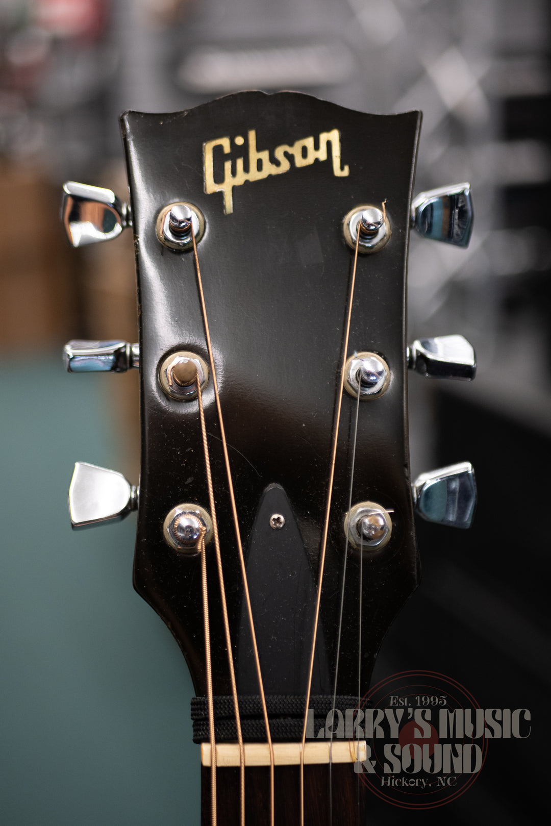 Gibson '70s J-55 Acoustic - USED