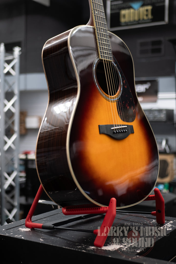 Yamaha LL16 Original Jumbo - Brown Sunburst