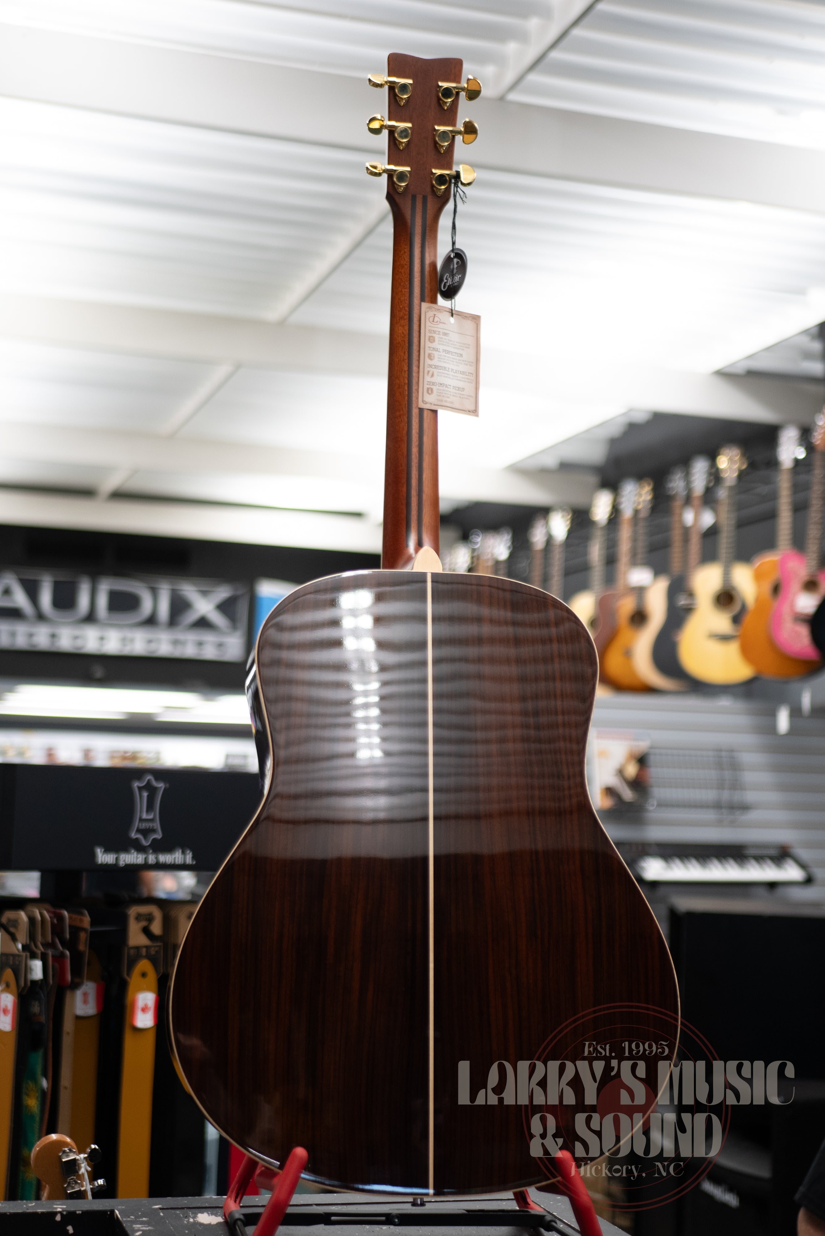 Yamaha LL16 Original Jumbo - Brown Sunburst – Larry's Music & Sound