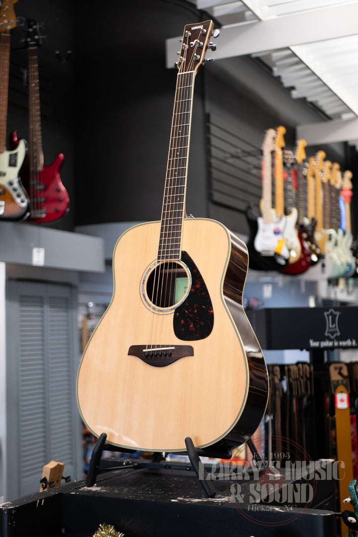 Yamaha FG830 Dreadnaught Acoustic w/ added Pickup and Case - USED