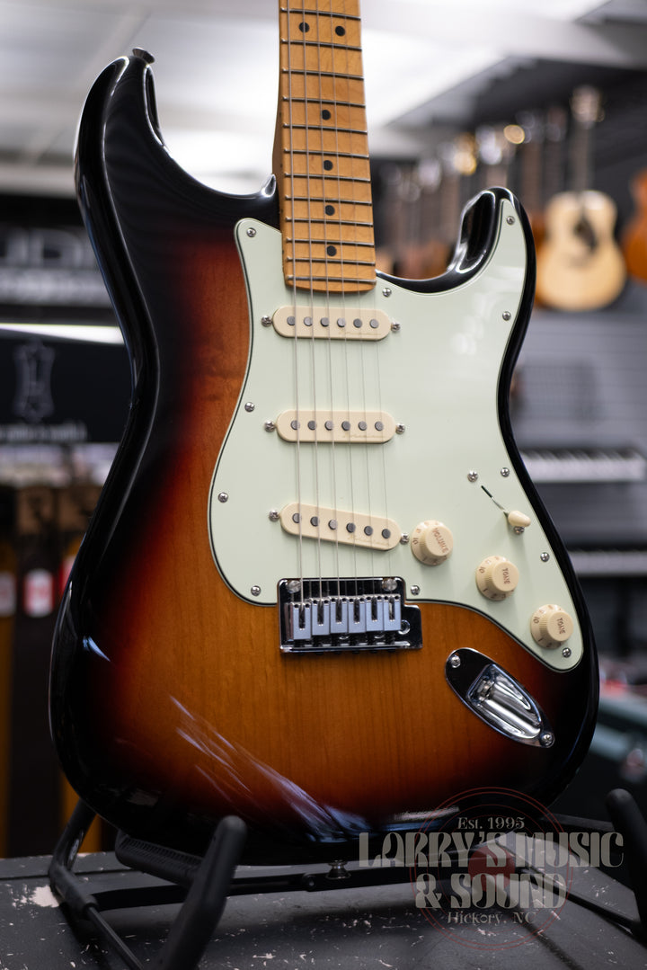 Fender Player Plus Stratocaster - 3-Color Sunburst - USED