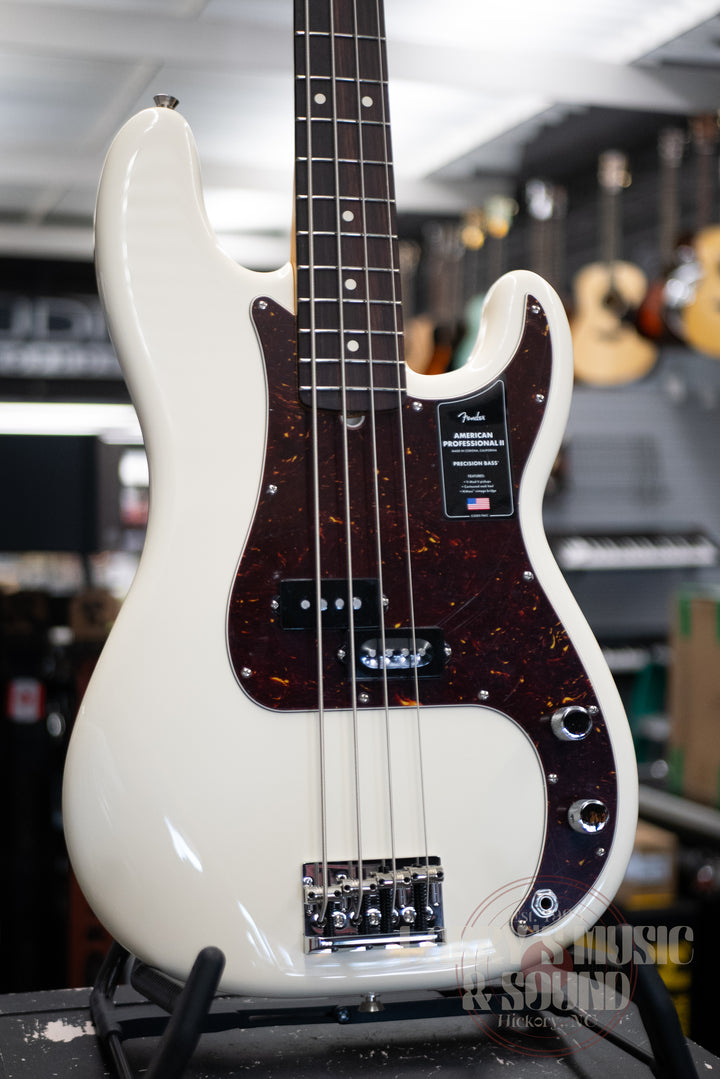 Fender American Professional II Precision Bass with Rosewood Fingerboard- Olympic White