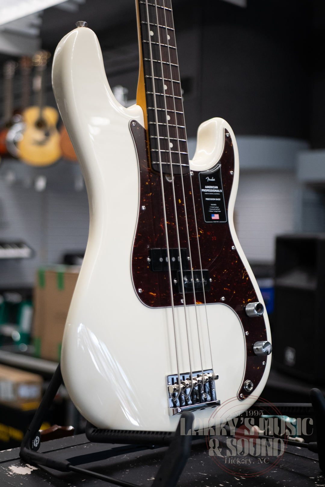 Fender American Professional II Precision Bass with Rosewood Fingerboard- Olympic White