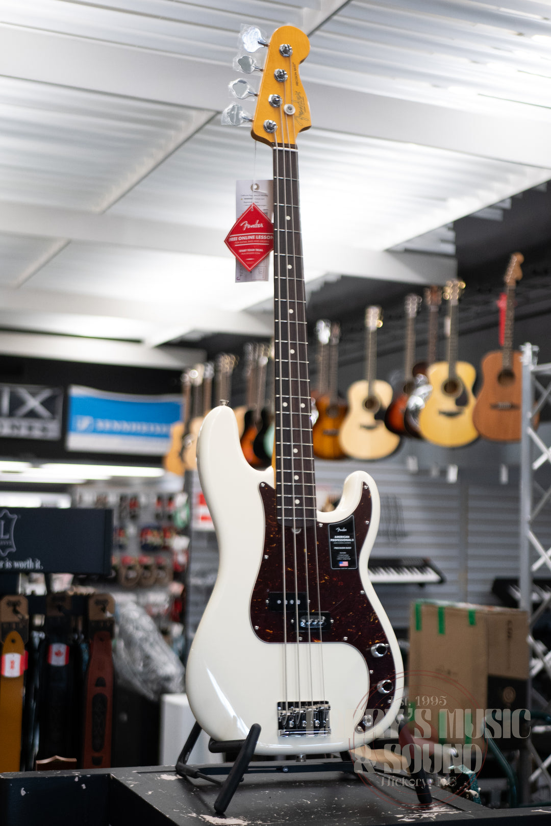 Fender American Professional II Precision Bass with Rosewood Fingerboard- Olympic White