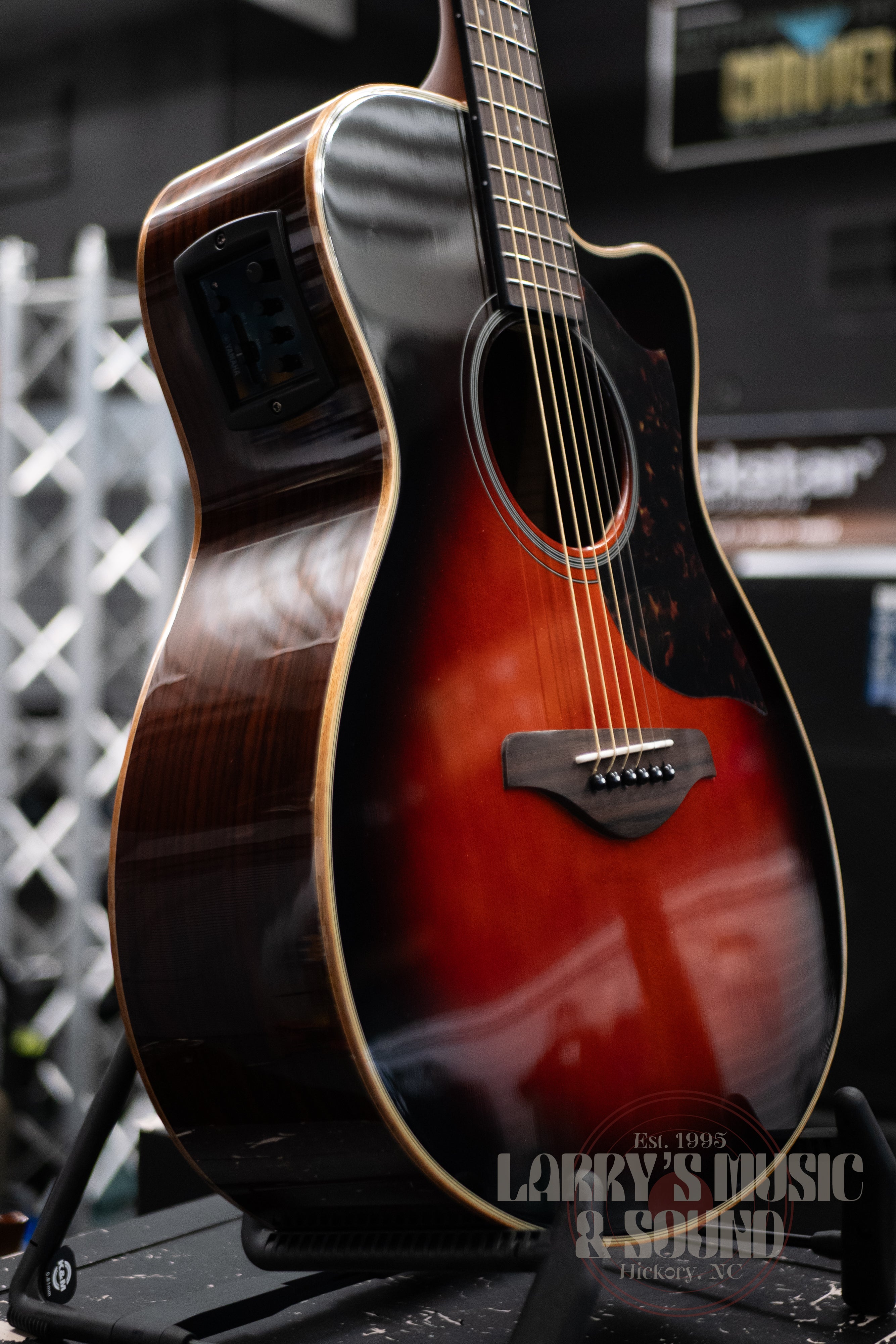 Yamaha AC1R Concert Cutaway Acoustic/Electric - Tobacco Sunburst