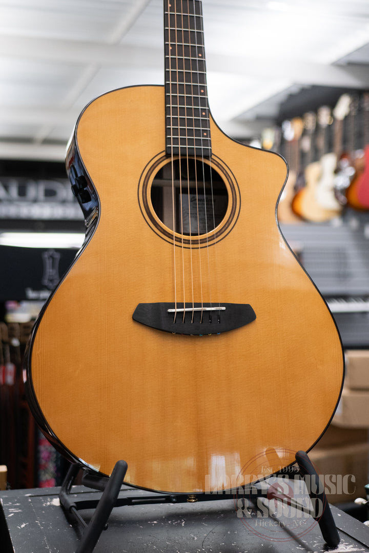 Breedlove Performer Pro Concert CE - Aged Toner