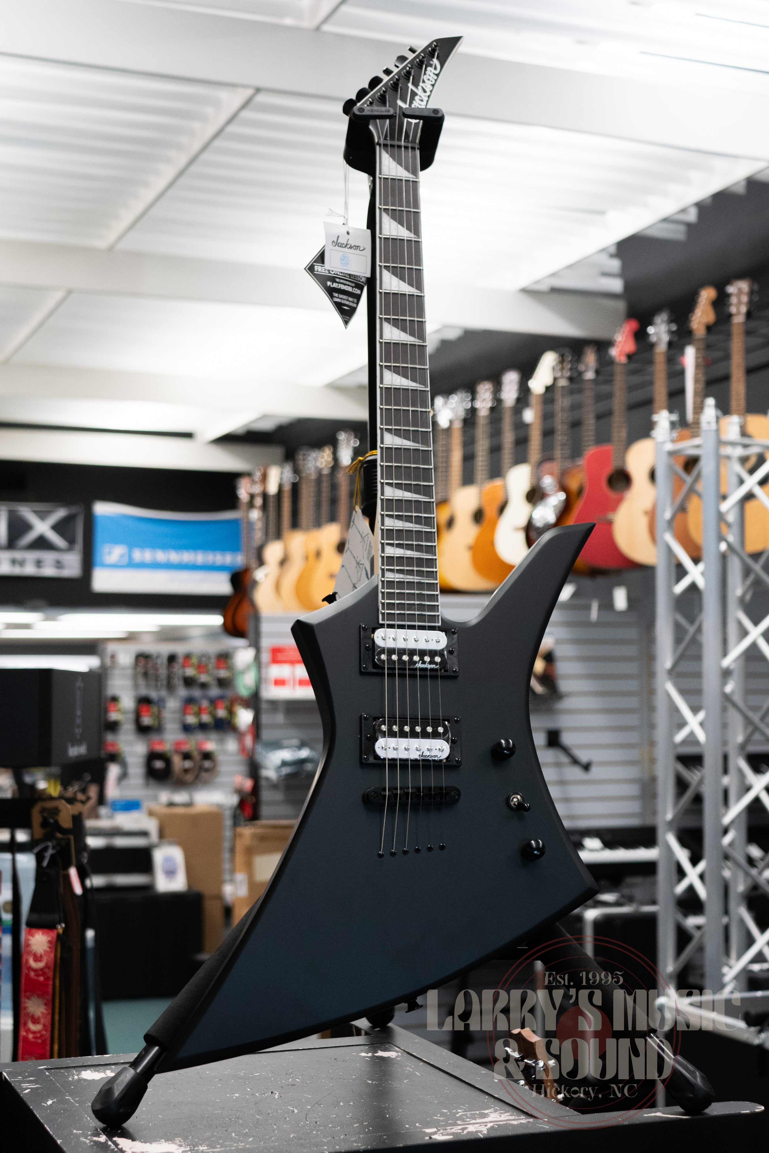 Jackson Series Kelly JS32T - Satin Black – Larry's Music & Sound