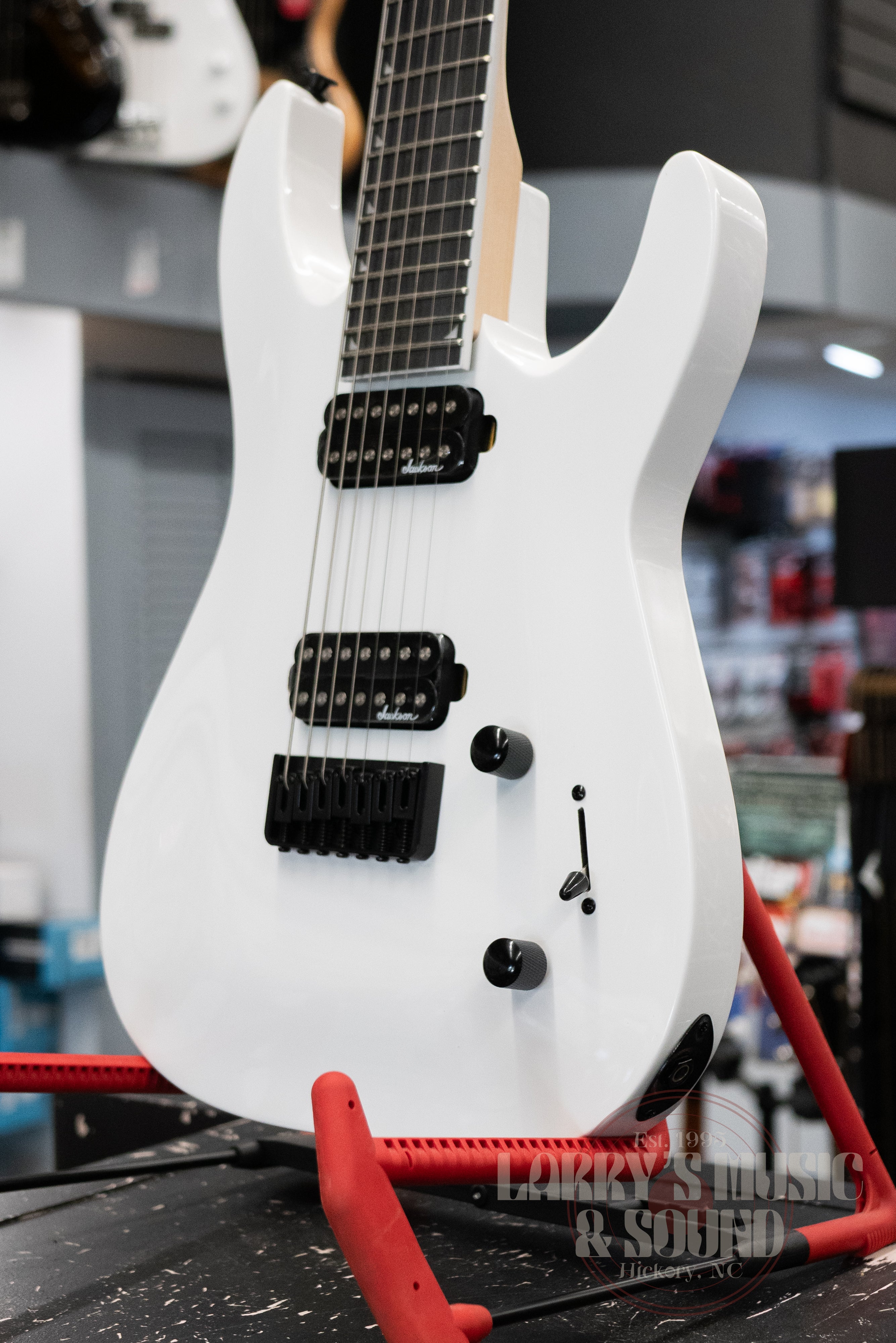 Jackson JS Series Dinky Arch Top JS32-7 DKA HT - Snow White