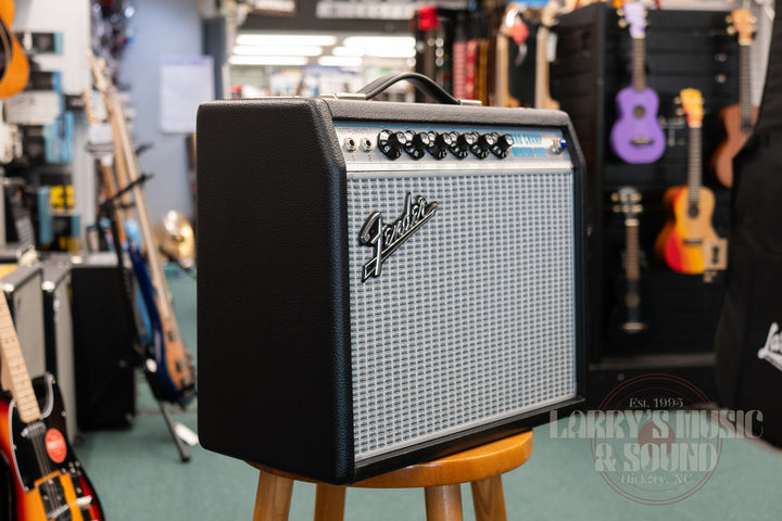 Fender '68 Vibrochamp Reissue - USED