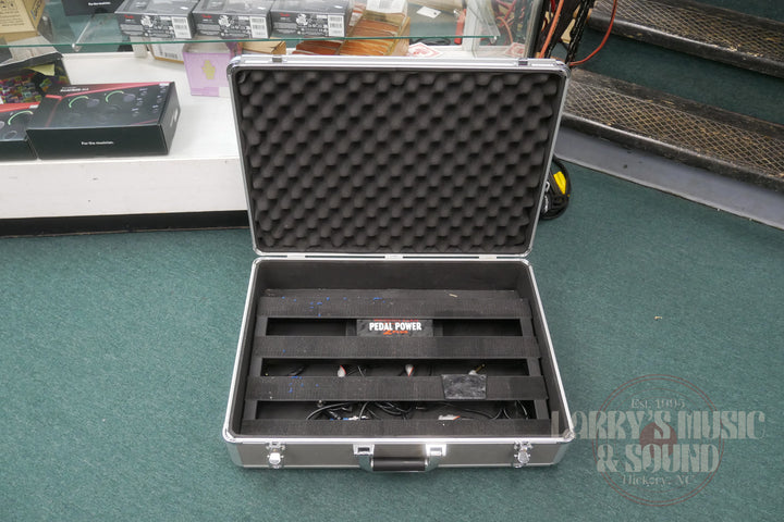 PedalTrain Pedal Board with Voodoo Power Supply and Hard Case - USED