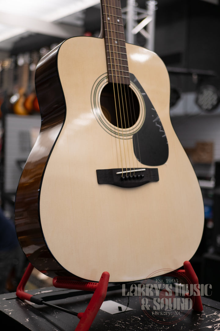 Yamaha F310 Acoustic Dreadnought Guitar
