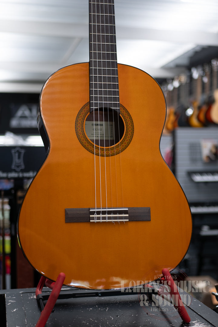 Yamaha CG102 Classical Acoustic Guitar