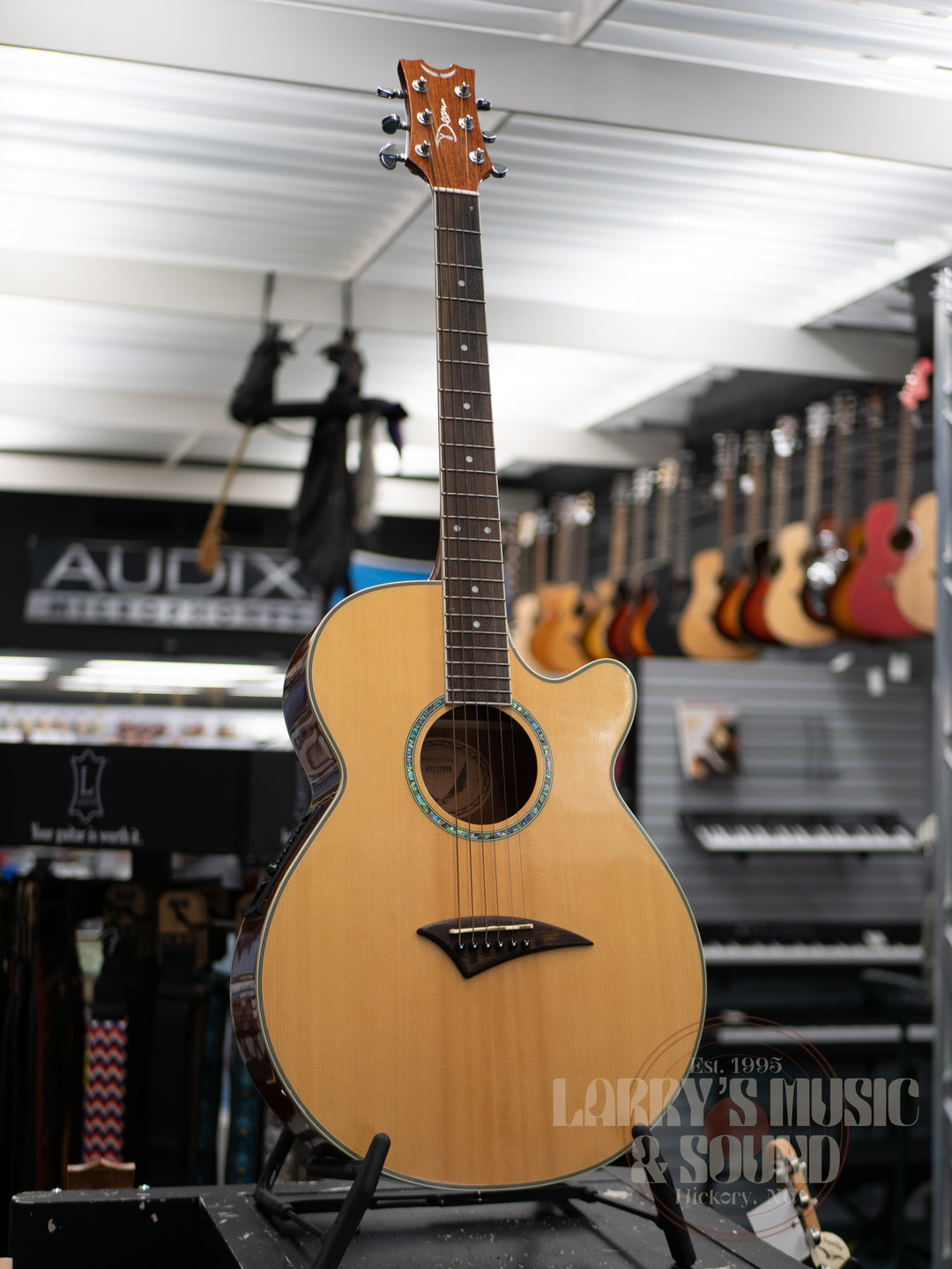 Dean Performer C Acoustic/Electric with Case - USED