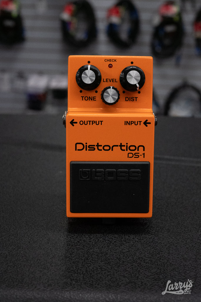 boss ds 1 pedal DS-1 Distortion Klaviyo Men's Logo Shop Cube AMS Hybrid One44: COLOUR:CLEAR BLACK GLOSS Level and distortion controls
