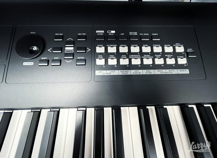 Yamaha MX88 Music Synthesizer