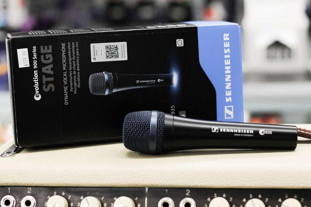 Sennheiser e 935 Dynamic Vocal Mic – Larry's Music & Sound