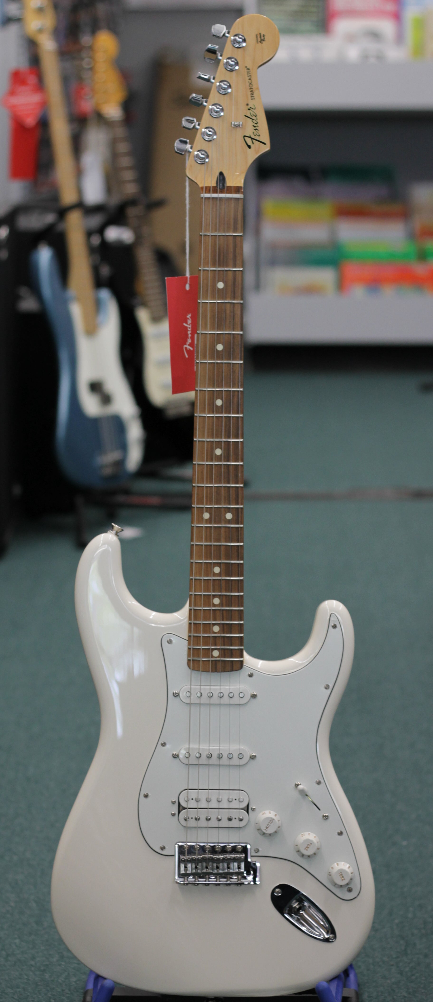 Fender Player Stratocaster HSS - Polar White - Pau Ferro