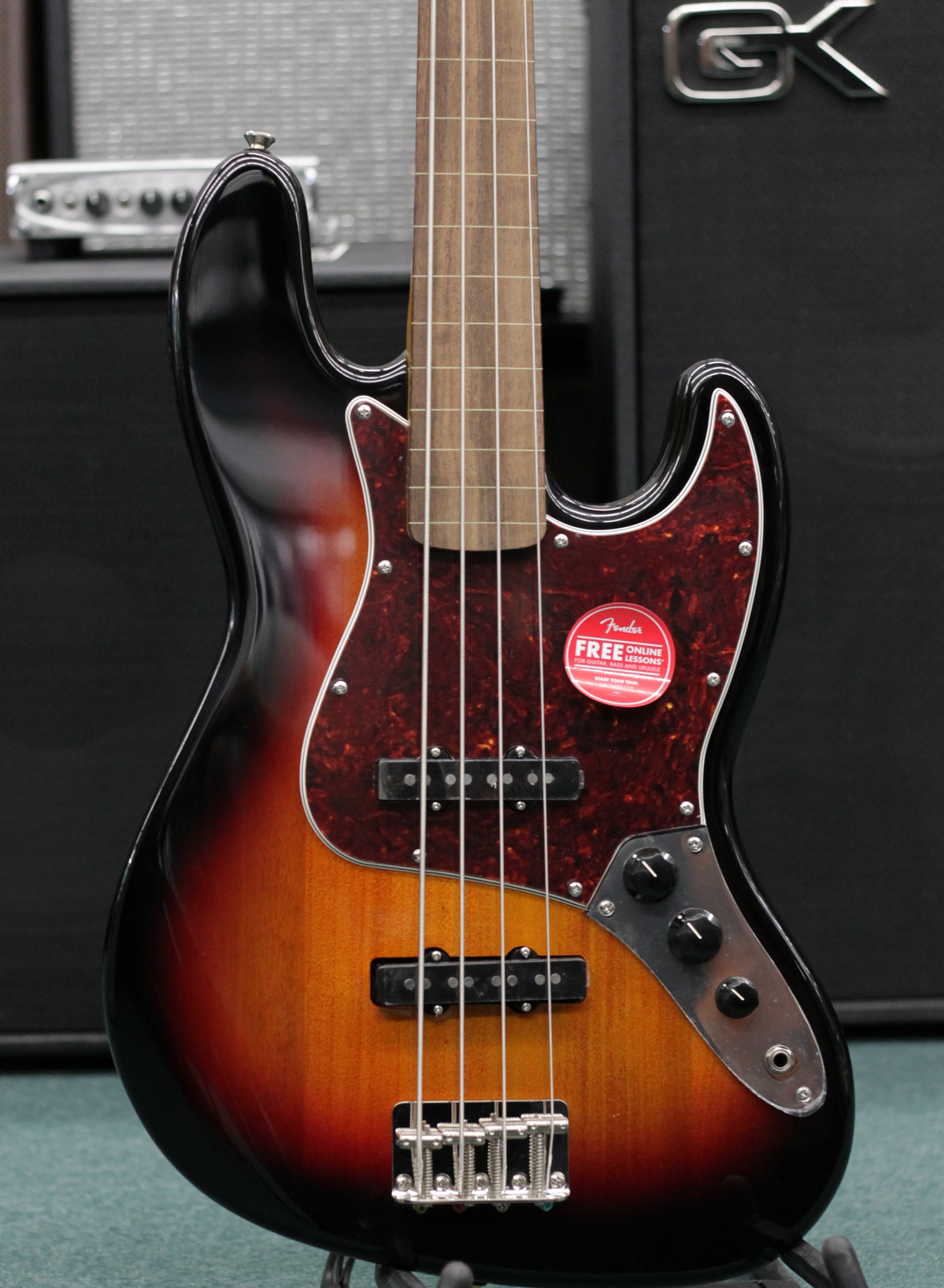 Squier classic deals vibe fretless bass