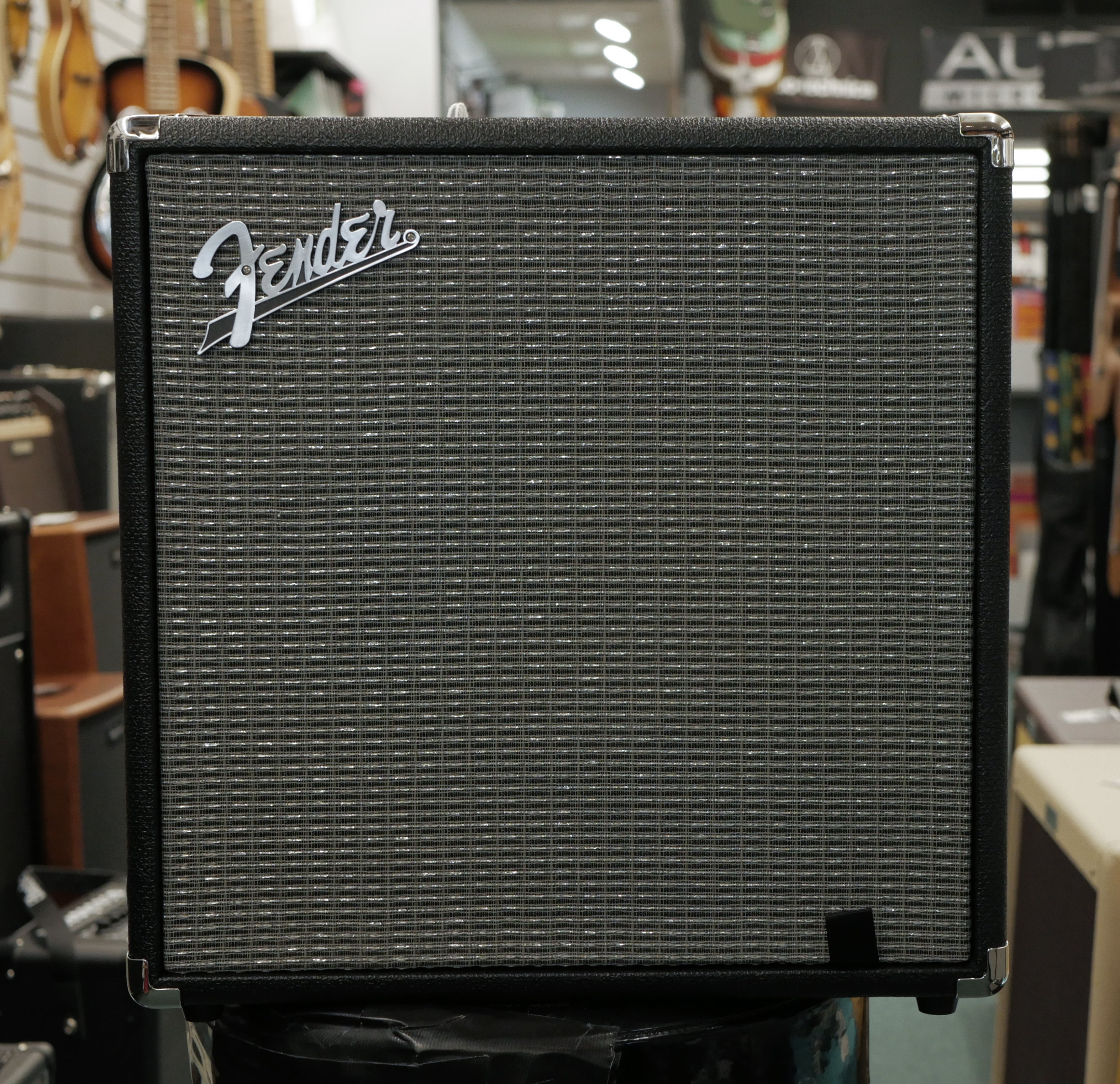 Fender Rumble 40 Bass Amp – Larry's Music & Sound